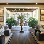 Dom pod Warszawą: prosty, sielski, subtelnie elegancki