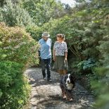 Dom pod Warszawą: prosty, sielski, subtelnie elegancki