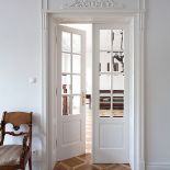 Drzwi sosnowe, wzorowane na okresie międzywojennym, płaskorzeźby wykonane ręcznie, Pracownia Stolarska Ryszarda Potrzuskiego