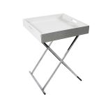 Durban, metalowa podstawa, taca powlekana skórą, 379 zł, Westwing.