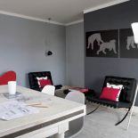 Z salono-kuchni wychodzi się na olbrzymi taras.