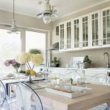 Dzięki szafkom z IKEA w kuchni, wnętrze nabrało szwedzkiego charakteru.