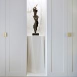 Luksusowe wnętrza: marmury, drewno i artdecowskie dekoracje