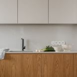 przytulna kuchnia w stylu japandi