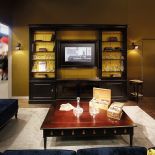 Elegancka, wolnostojąca biblioteka. Klasyczne biblioteki