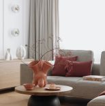 elegancki salon w mieszkaniu nad morzem