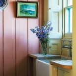 Farba do drewna Estate Eggshell kosztuje 567 zł za 5 litrów, na ścianach Estate Emulsion - 458 zł za