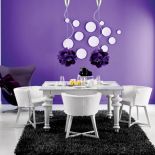 Jak ozdobić ścianę? Wybieramy tapety, wzory i kolory