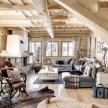 Fotel z jelenich rogów, które właścicielka kupiła od myśliwego Jana Szpernogi z Jaszczurówki.