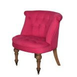 Fotel z kolekcji Classic obity aksamitem, 1847 zł. HOME LOFT