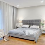 Fotel z Tk Maxx, firanki i zasłony z IKEA.