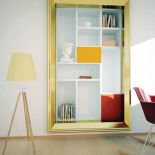 Frame z lakierowanego mdf-u, rama może być też biała, pomarańczowa lub czerwona. EMPROJEKT STUDIO