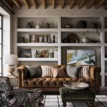 dywan w kratkę w salonie