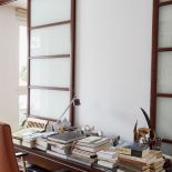 Gdzie mieszka i pracuje Marek Bieńczyk.