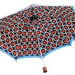 Geometryczne wzory charakterystyczne są dla lat 60. XX w., fot. SHUTTERSTOCK.COM