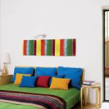 Główną ozdobą sypialni jest obraz gospodarza.