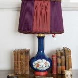 Gospodarz lubi przedmioty z duszą. Mieszkanie z brytyjskimi dodatkami