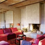 Gospodyni określa pomysł na wystrój domu jako gra z pustką. Bo liczy się nie tylko to, co przestrzeń wypełnia,