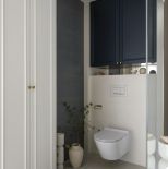 granatowo biała łazienka