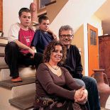 Hanna Ograbisz-Krawiec z mężem Markiem oraz bliźniakami Nikodemem i Dominikiem.