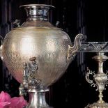 Herbata po rosyjsku - jeśli czaj, to koniecznie z samowaru, podany w szklance z koszyczkiem.