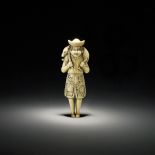 Holender z młodym dzikiem , kość słoniowa, ok. 1820 r.ąbką ,