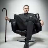 Hugh Laurie w roli doktora House’a. Magiczny kijek