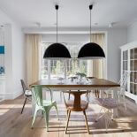 Ich dom jest jak owoc romansu między nowojorskim loftem a francuską kamienicą. Ta ostatnia dominuje, ale trudno się dziwić