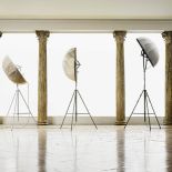 Ikona dizajnu – abażur z ręcznie drukowanych tkanin Fortuny, ok. 14 200 zł. JANCZARSKI STUDIO