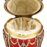 Jajko z różą, prezent cara Mikołaja II dla żony carycy Aleksandry, 1895 r. Obecnie w The Forbes Magazine Collection