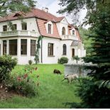 Jak Marta i Marcin zamieszkali w dworku znanym z Czterech pancernych .