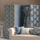 Jak na nóżkach fortepianu, tkaniny obiciowe od firmy Sanderson. DECODORE