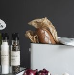 jak przechowywać chleb i bułki