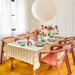 wiosenny wystrój jadalni