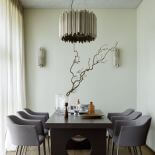 Nie tylko stół i krzesła – jakimi meblami urządzić elegancką jadalnię?