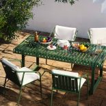 jak urządzić mały taras przed domem