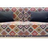 LA PAZ, kanapa z tapicerką inspirowaną folklorem Ameryki Południowej, MOŚCICCY, mosciccy.pl