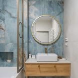 jakie meble wybrać do niebieskiej łazienki