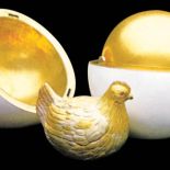 Jedno z pierwszych jaj wielkanocnych wykonanych przez Dom Fabergé . Był to prezent cara