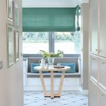 Jednym z najmilszych zakątków jest siedzisko wbudowane pod oknem kuchennym.