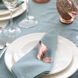 Inspiracje na jesień: dekoracja ze złotych liści