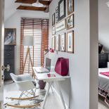 Joanna kolekcjonuje meble zaprojektowane przez Eamesów. W sypialni przy biureczku Galant stoi bujak ich projektu.