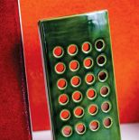 Kafel-kratka wentylacyjna. Manufaktura Ceramiczna Krystyny Kaszuby-Wacławek.