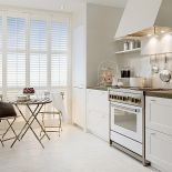 Kameralna kuchnia City Country ze stolikiem, STUDIO FORMA96