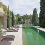 Kamienny dom Le Castellet jest zabytkiem