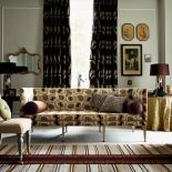 Kanapa obita tkaniną Anjolie, Zoffany (714 zł/mb). DECODORE