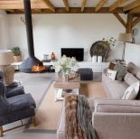 BROMPTON, marki Rivièra Maison, pokryta tkaniną z lnu, 18 599 zł, HOUSE MORE