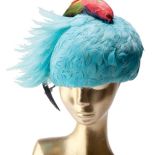 Kaplusz z papugą, lata 50. XX w. Treny, fraki, krynoliny