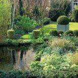 Dziki park z ogrodem francuskim