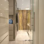 Kiedyś Maria Boccuni urządzała domy na bogato, dziś jest bardziej oszczędna. Została jej za to słabość do tkanin. Tym